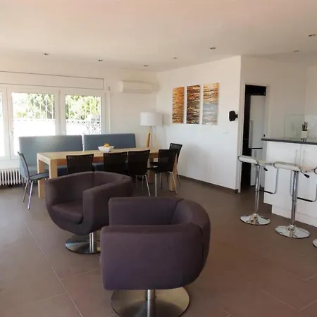 Casa Blanca-fantastic With Salt Water Infinity Pool And Huge Deck Area * Roses
