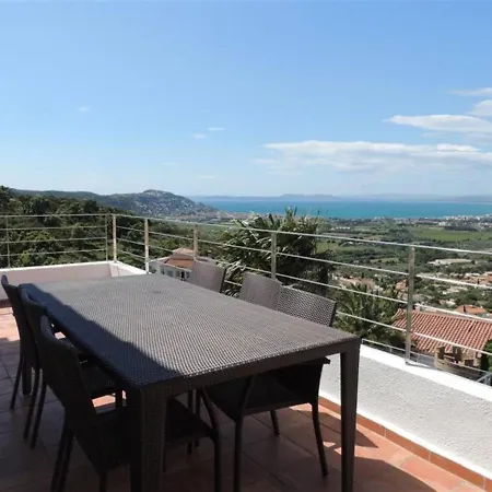 Casa Blanca-fantastic With Salt Water Infinity Pool And Huge Deck Area Villa *